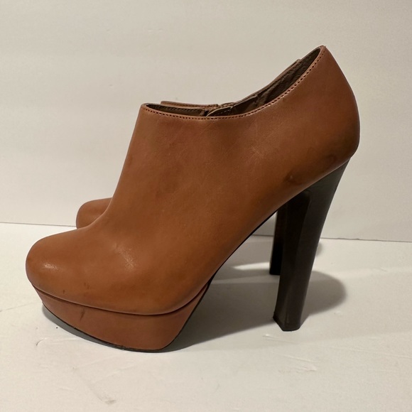 Steve Madden Shoes - Steve Madden